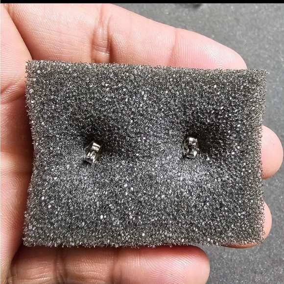 Coast Guard Auxillary Emblem Earings Metalic Silver Tone In Case New Without Tag - Picture 5 of 7